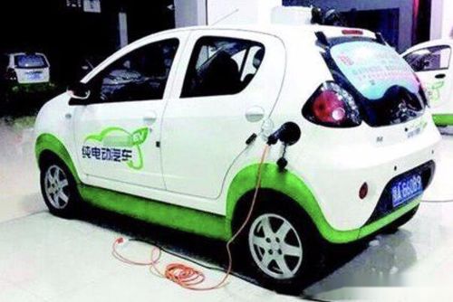 江鈴福特途睿歐國(guó)六版正式上市,售價(jià)18.69萬(wàn)元起